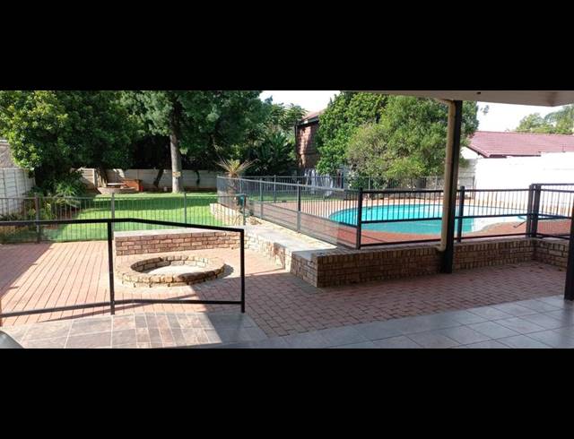 5 BEDROOM PROPERTY TO RENT IN MAYVILLE